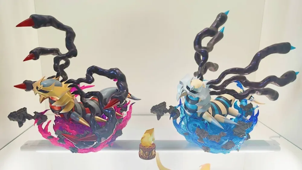 [IN STOCK] 1/20 Scale World Figure [PALLET TOWN] – Giratina (Origin Forme)