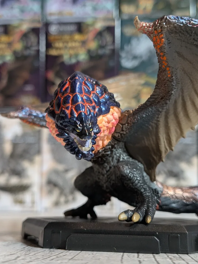 Capcom Builder – CFB Vol. 26 – Monster Hunter Rise Sunbreak – Boiling Crimson Bazelgeuse – (~10cm) – Figurine