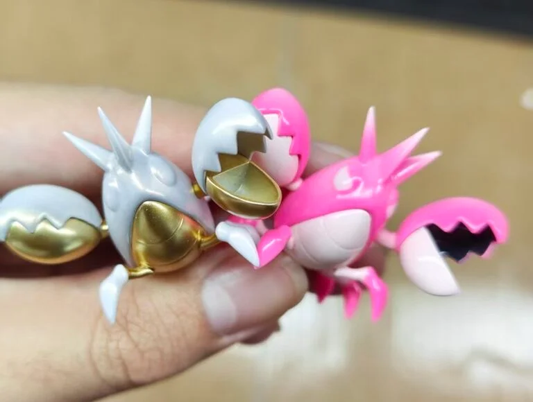 [PREORDER] 1/20 Scale World Figure [POCKET BOX] – Corphish