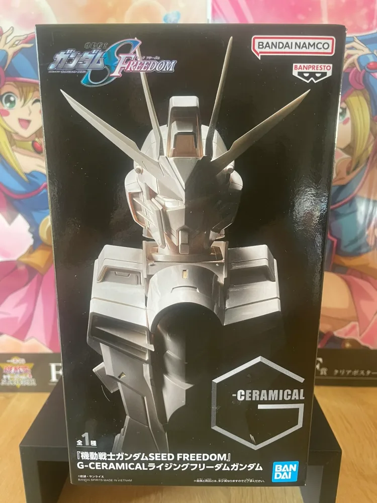 Gundam SEED Freedom – Figurine – Rising Freedom Gundam Bust G-CERAMICAL 23 cm Banpresto