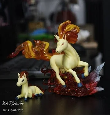 [PREORDER] 1/20 Scale World Figure [DT] – Ponyta & Rapidash